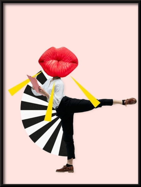 La femme en costume Poster – Image 2