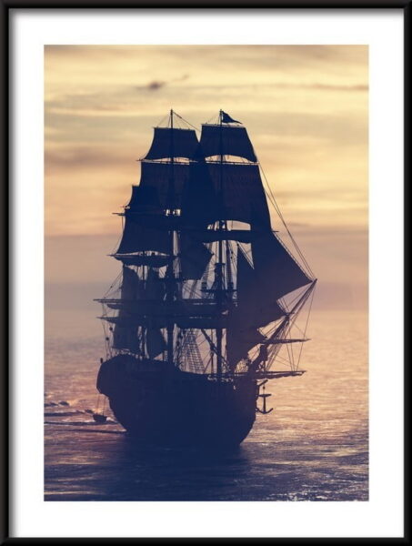 Bateau pirate dans l'océan