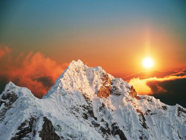 Peinture murale Coucher de soleil sur la montagne