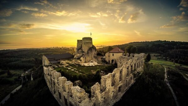 Peinture murale Château à Rabsztyn