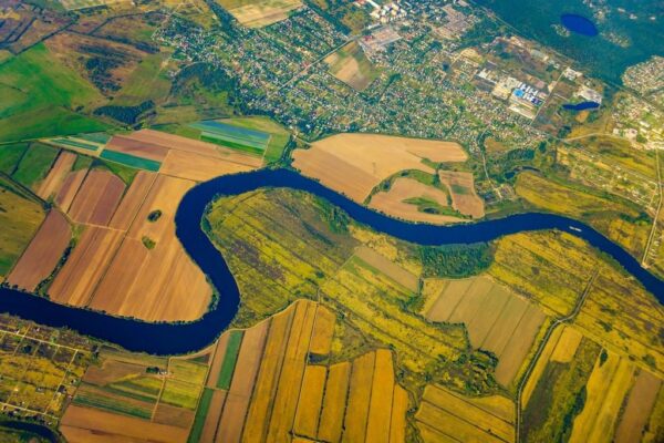 Peinture murale Champs cultivés et la rivière