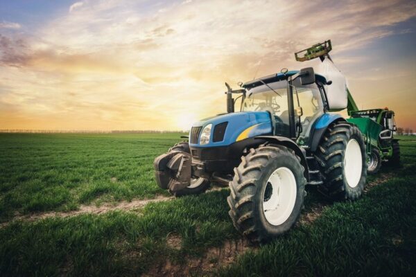 Peinture murale Tracteur dans le champ