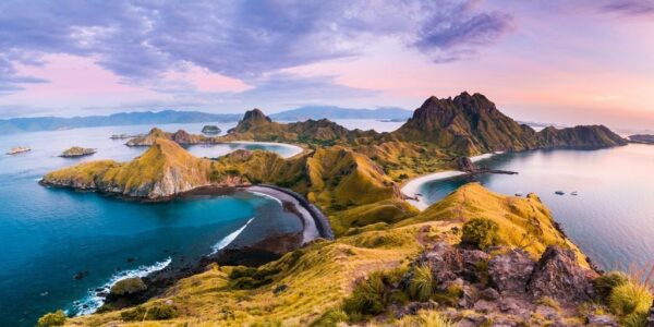 Peinture murale Lever de soleil sur l'île de Komodo