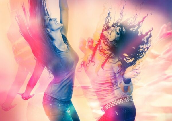 Peinture murale Femmes en danse