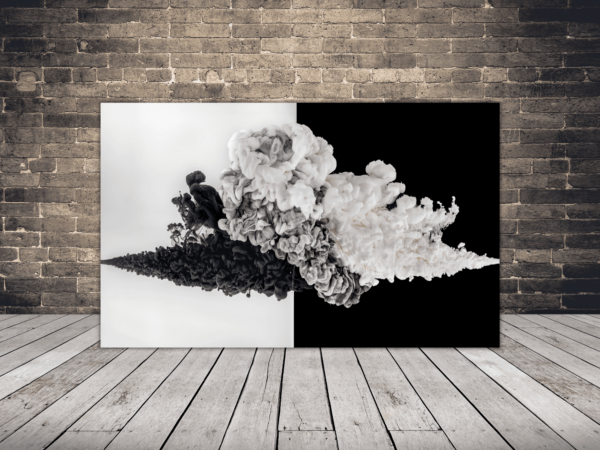 Image en noir et blanc de la fumée