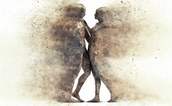 Une image d'un couple de personnes – Image 2