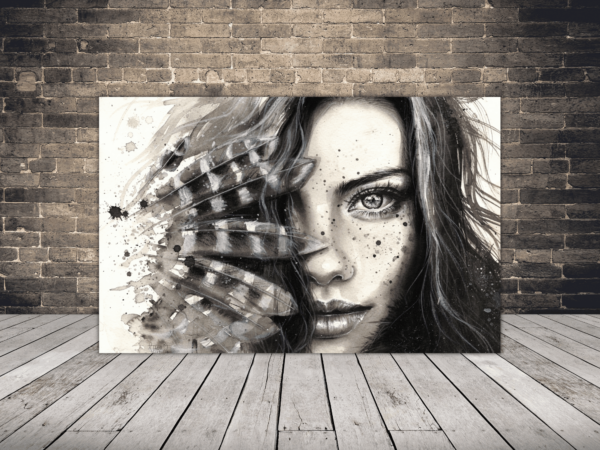 Une image d'une femme et d'un stylo