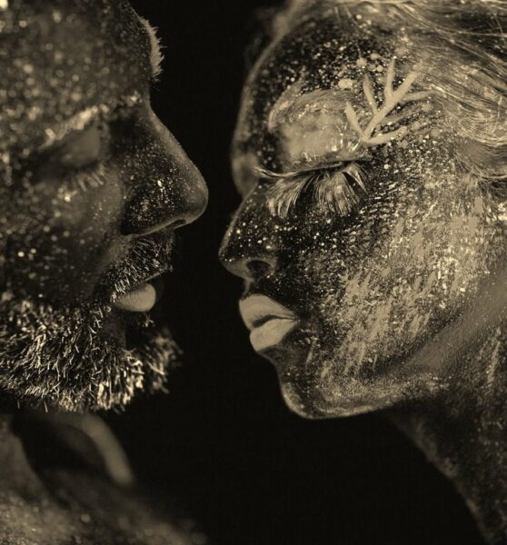 Une image d'une femme et d'un homme – Image 2
