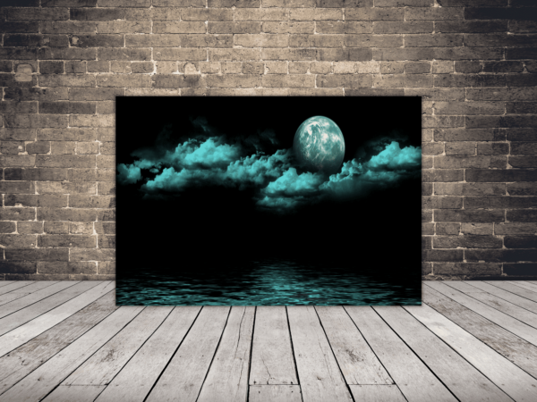 L'image de la lune et des nuages bleus