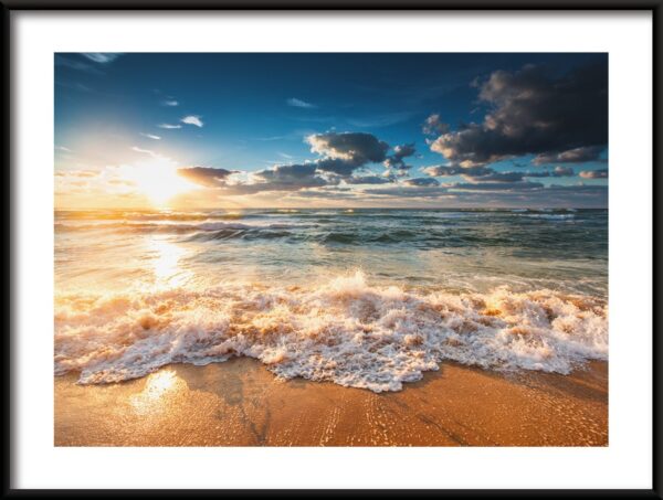 Lueur sur la plage Poster