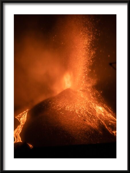 Éruption volcanique Poster – Image 3