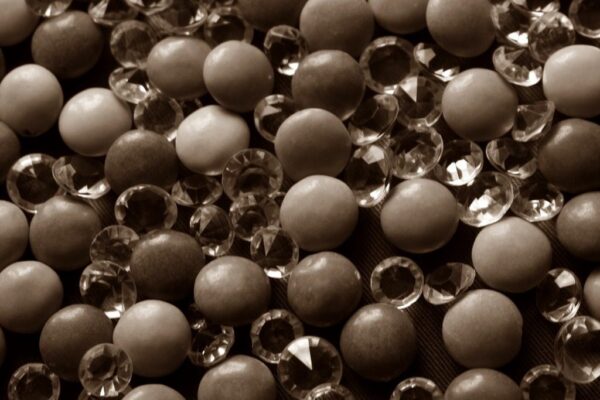 Peinture murale Boules et Diamants