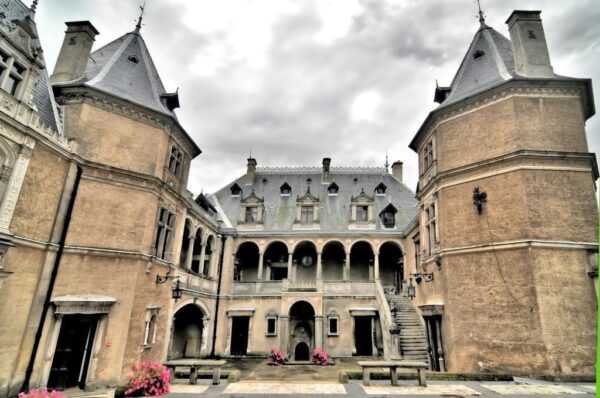 Peinture murale Château à Gołuchów