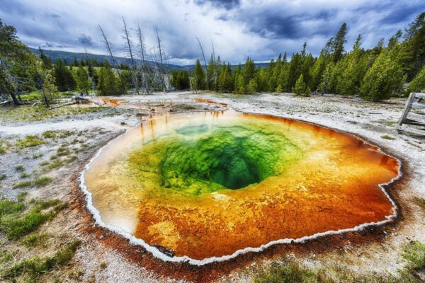 Peinture murale Lac dans le parc de Yellowstone