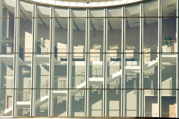Peinture murale Escaliers blancs