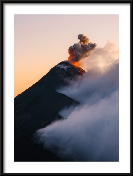 Affiche d'éruption de volcan – Image 3