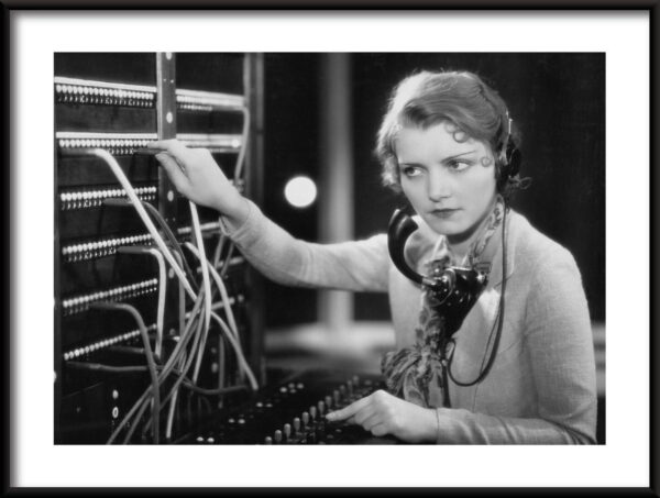 Jeune téléphoniste Poster