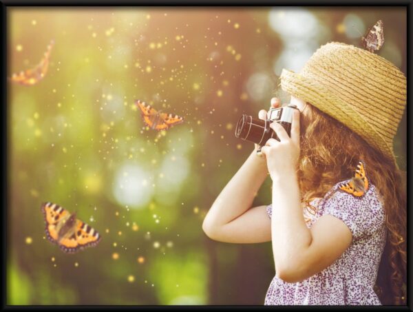 Poster Petite fille aux papillons – Image 2