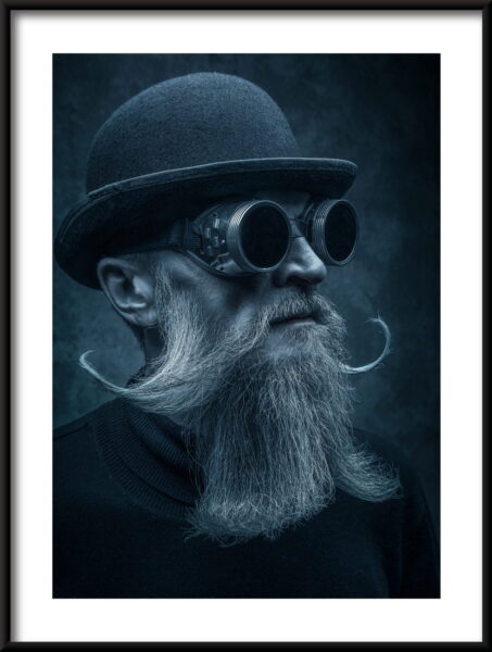Homme barbu dans une affiche de chapeau