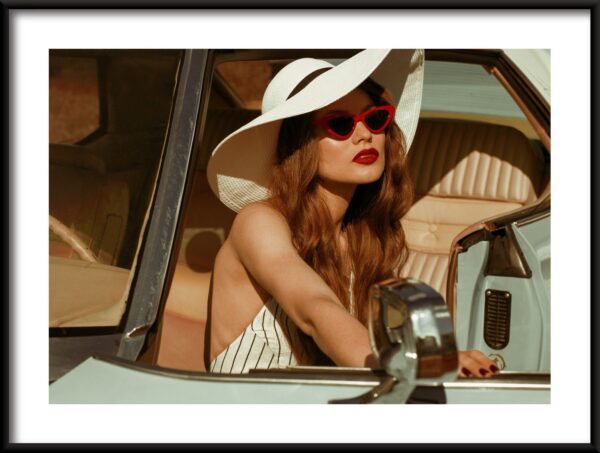 Affiche Dans Un Chapeau Blanc