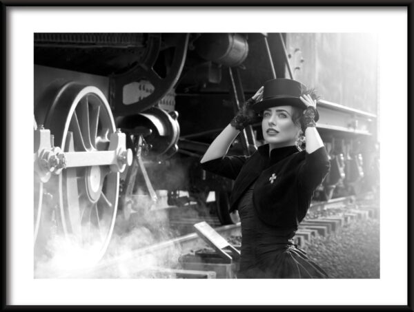 Dame sur le chemin de fer Poster