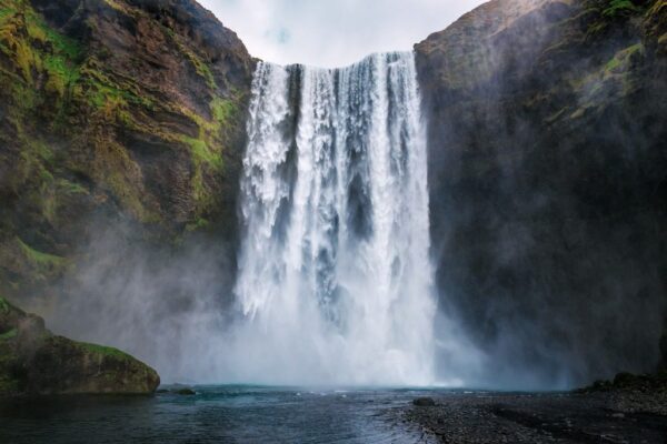 Peinture murale Cascade en Islande