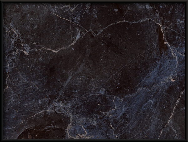 Surface sombre Poster – Image 2