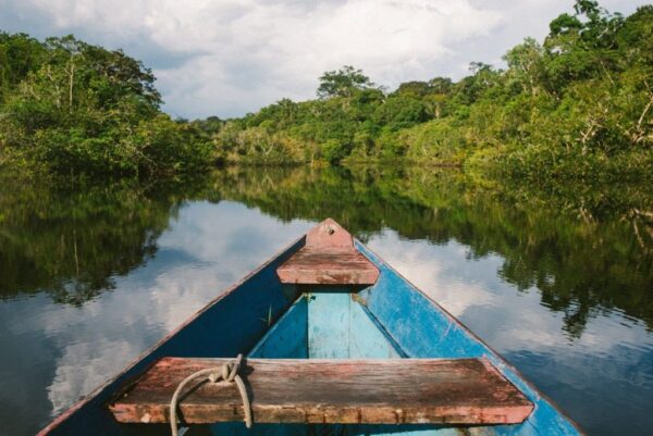Peinture murale Amazon Canoë