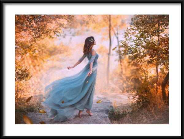 Affiche Dans Une Robe Fluide