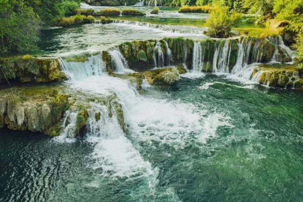 Peinture murale Petites cascades