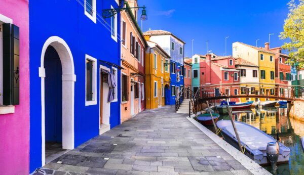 Peinture murale Maisons colorées