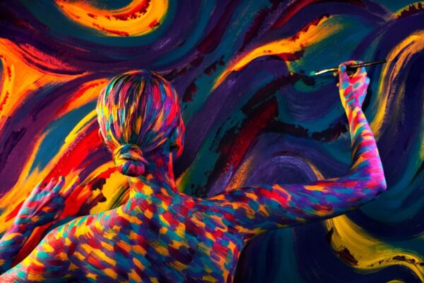 Peinture murale Fille avec un pinceau