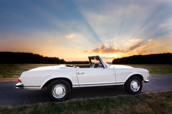 Peinture murale Cabriolet blanc