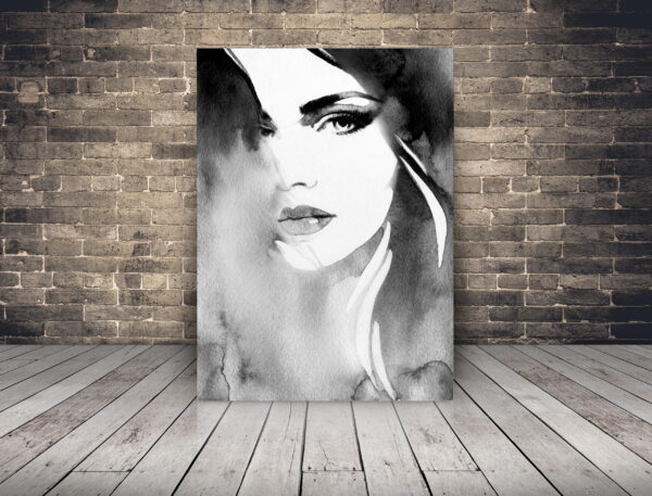 Image d'une femme en gris