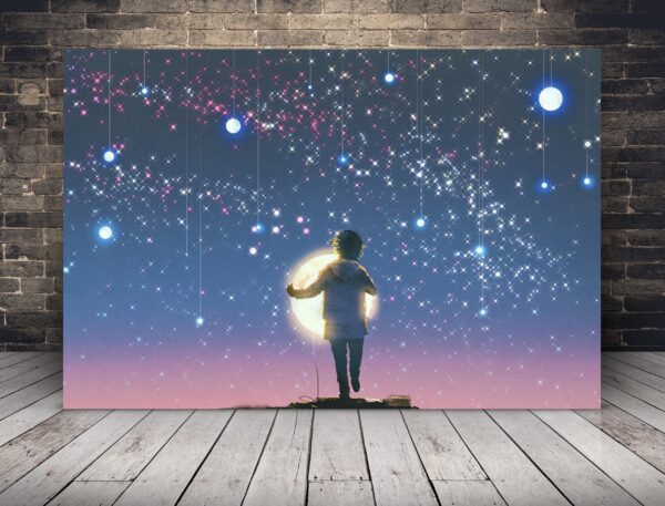 Une image d'un enfant tenant la lune