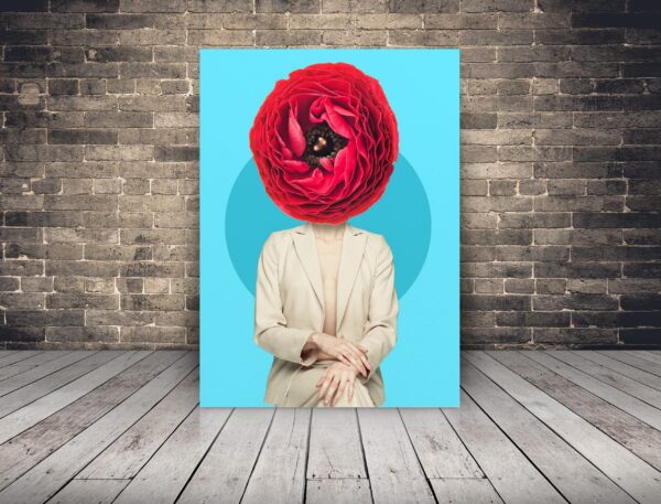 Une image d'une femme fleur