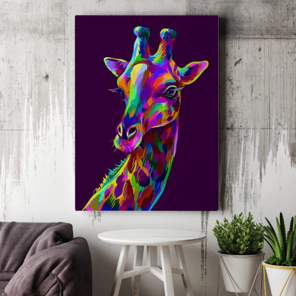 Une image d'une girafe colorée – Image 3