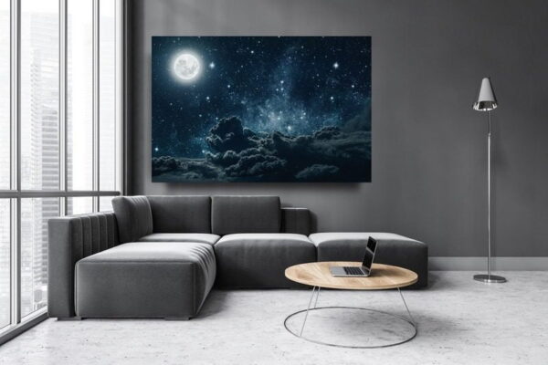 L'image de la lune derrière les nuages – Image 3