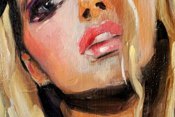 Une image du visage d'une femme – Image 2