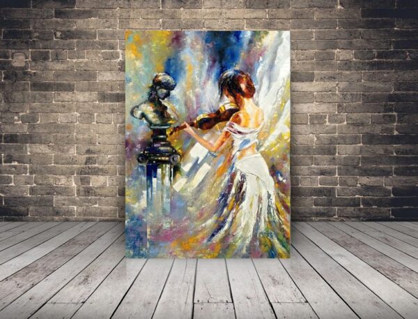 Une image d'une femme avec un violon