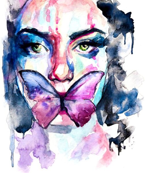 Une image d'une femme avec un papillon – Image 2