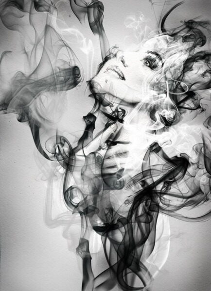 Une image d'une femme abstraite – Image 2