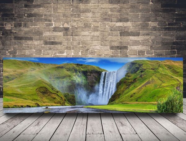 Une image d'une cascade