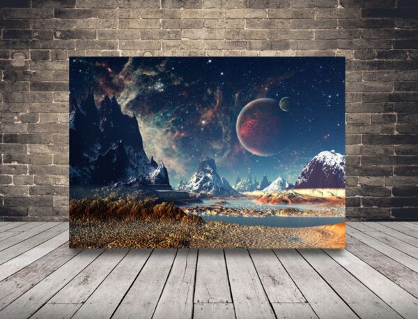 L'image du cosmos sur le fond des montagnes