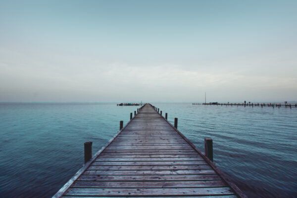 Papier peint Pont sur la mer