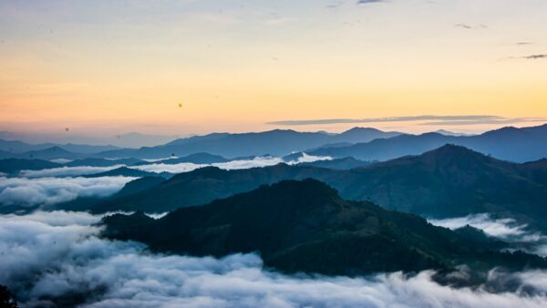 Papier peint Montagnes en Thaïlande